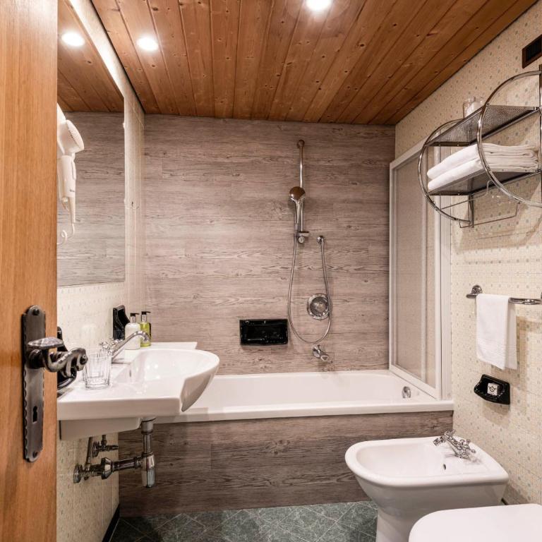 Hotel Cavallino D'Oro Bed&Breakfast - Camera Standard Matrimoniale/Doppia con Letti Singoli - 6