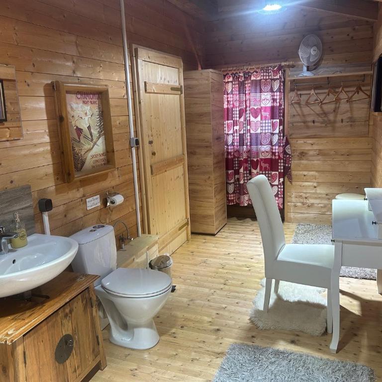 Gasthof Rafting Alm - Familienzimmer mit eigenem Bad - 5