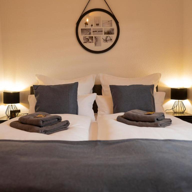 Luxx Home MM, Airport - Parkplatz - Küche - Balkon - Deluxe Apartment mit 3 Schlafzimmern - 17