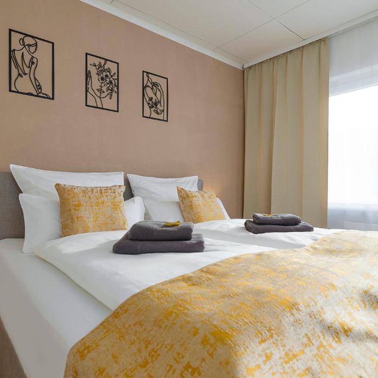 Luxx Home MM, Airport - Parkplatz - Küche - Balkon - Deluxe Apartment mit 3 Schlafzimmern - 34