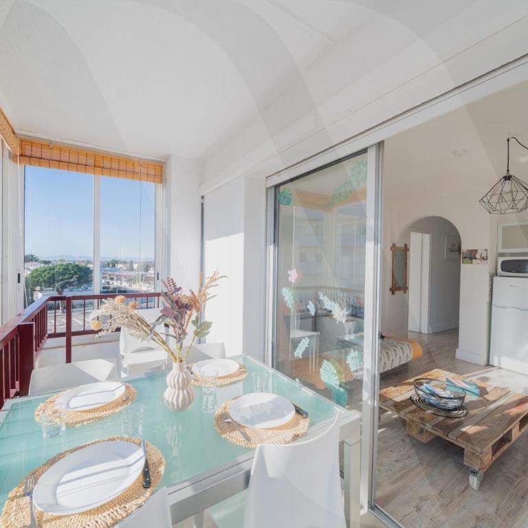Charmant Appartement Proche Mer by Welhomy - Two-Bedroom Apartment - 4