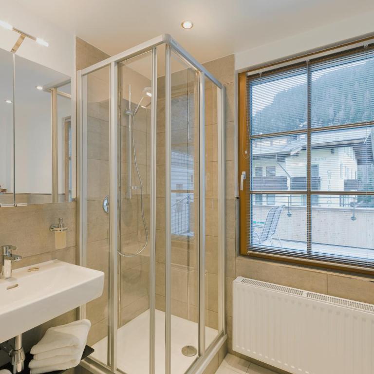 Schneider Hof Boutique-Hotel Garni Superior - Suite mit 2 Schlafzimmern - 10