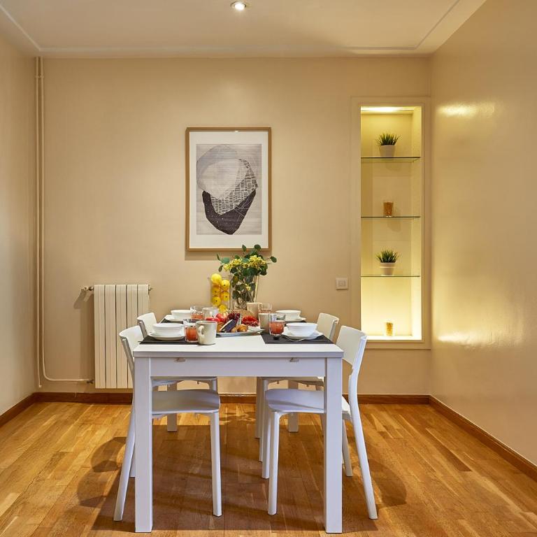 BBarcelona Urban Apartments - Two-Bedroom Apartment - 24