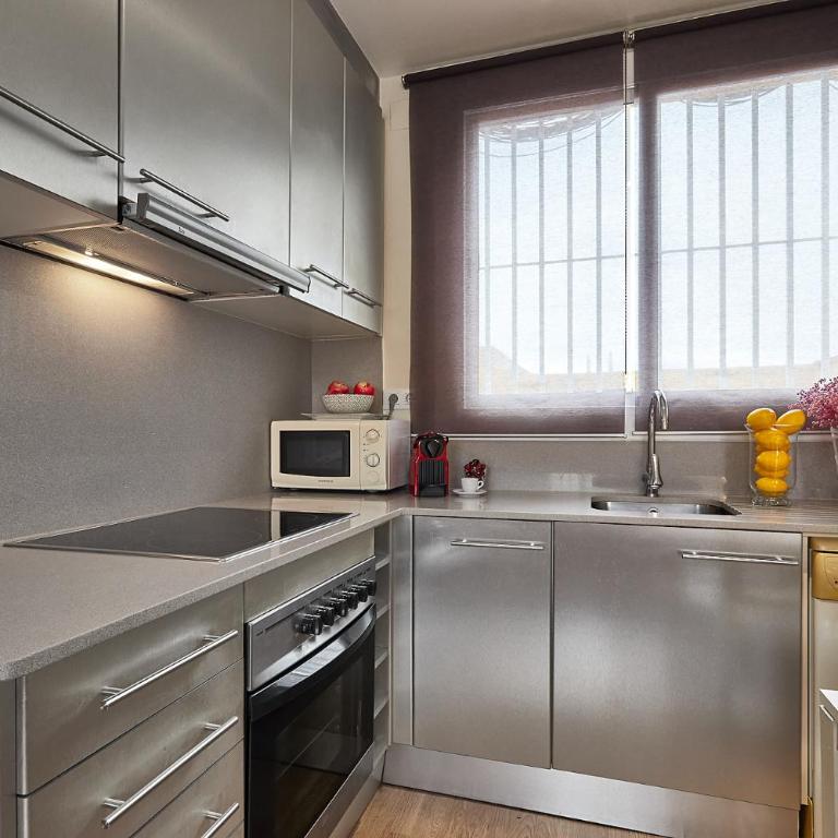 BBarcelona Urban Apartments - Two-Bedroom Apartment with Terrace - 21