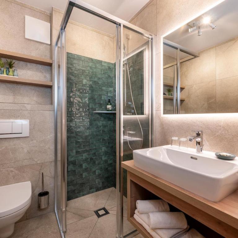 Wawies Apartments - Three-Bedroom Apartment - 4