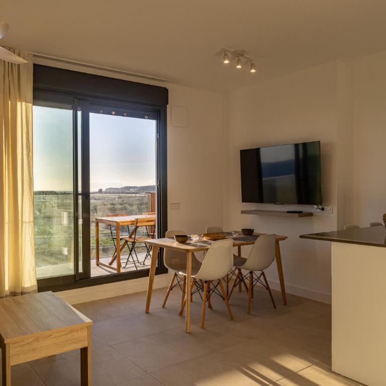 Pacific Calm Apartment - Two-Bedroom Apartment - 9