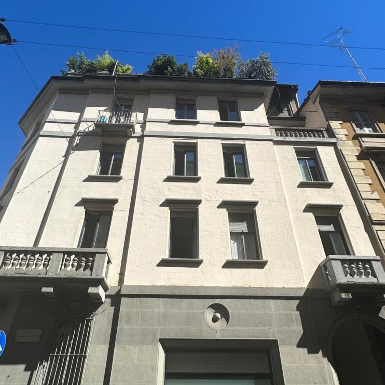 The White House in Milan - Appartamento Deluxe con 2 Camere da Letto e Balcone - 5