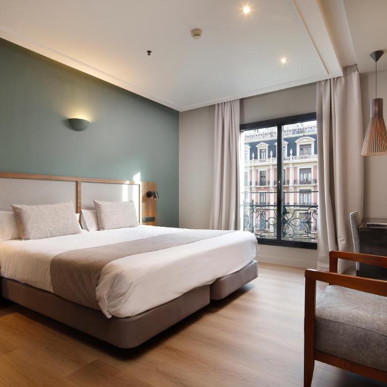 Wilson Boutique Hotel - Superior King Room - 5