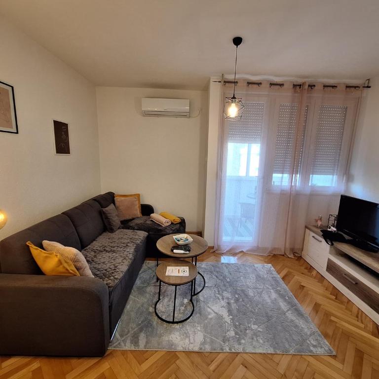 Apartman Inan - One-Bedroom Deluxe Apartment - 2