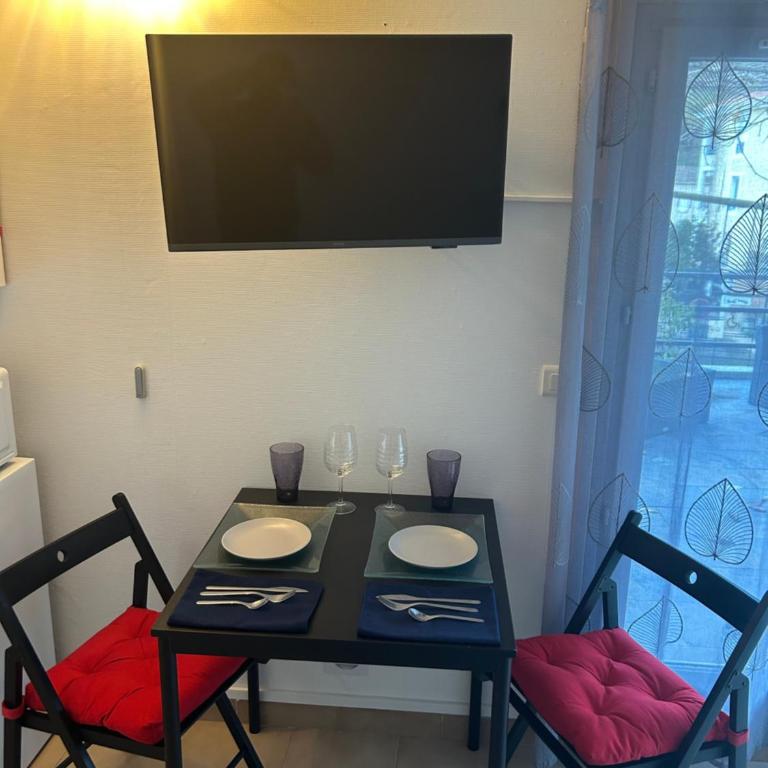 Studio climatisé avec terrasse ombragée dans maison au calme et dans la verdure - Apartment mit 1 Schlafzimmer - 18