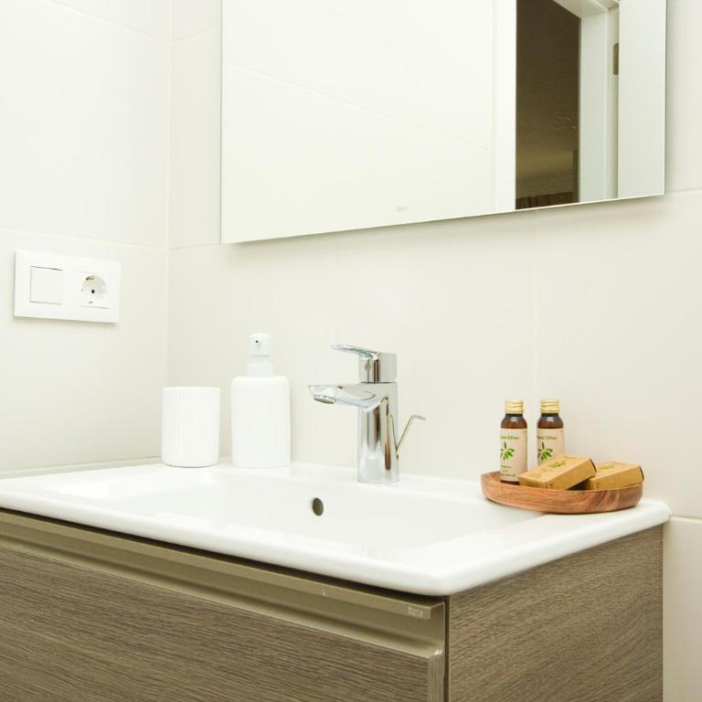 Casa Aurelia - By AZ Rentals - Three-Bedroom Villa - 24