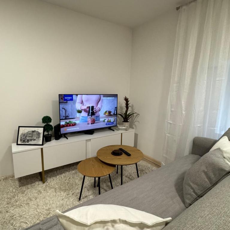 Moon downtown apartment 5 minutes walk around everything important - One-Bedroom Apartment - 11
