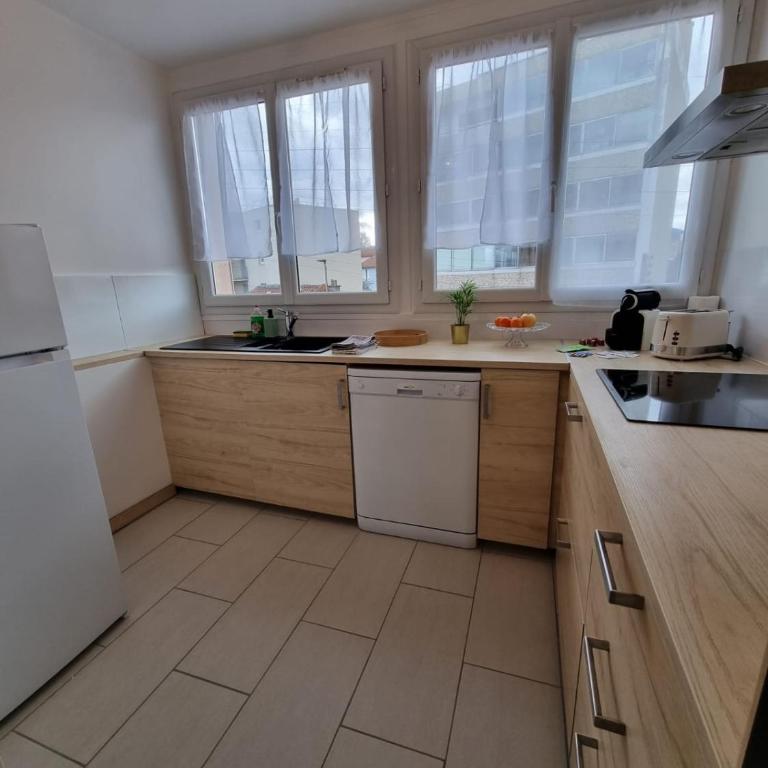 Appartement T3 lumineux avec garage - Appartamento con 2 Camere da Letto - 3