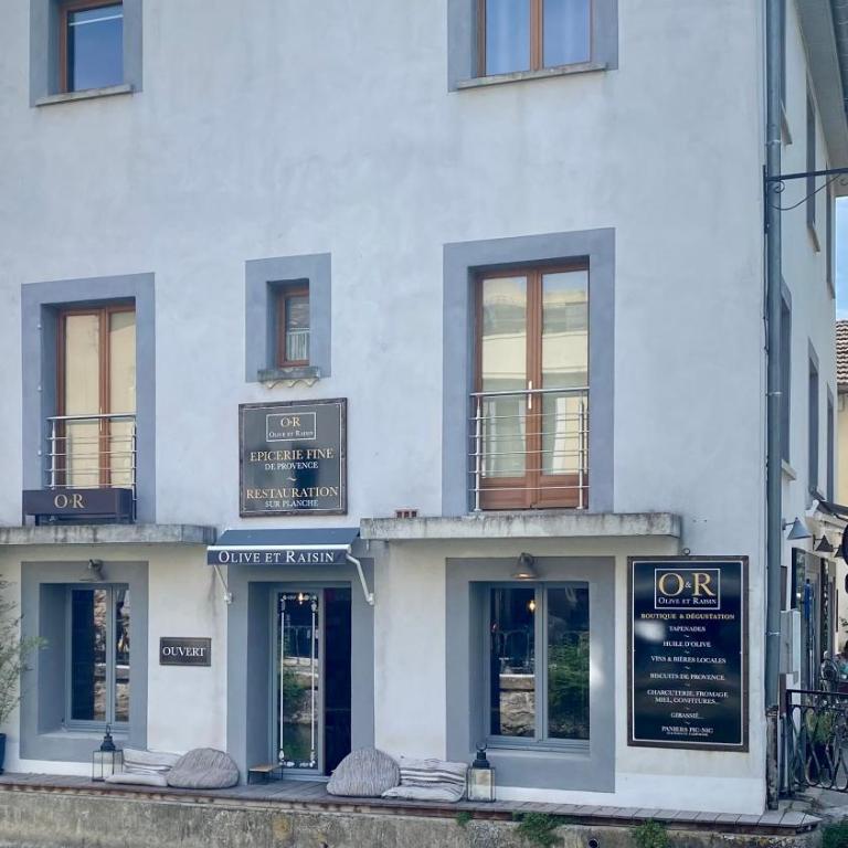Raisin- appartement familial donnant sur la Sorgue - Apartment - 3