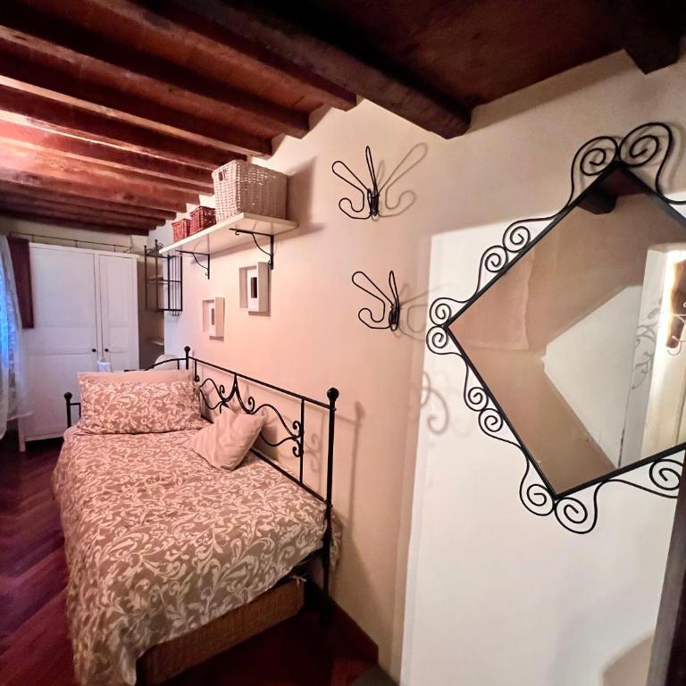 Pitti Sweet House - Two-Bedroom Apartment - 9
