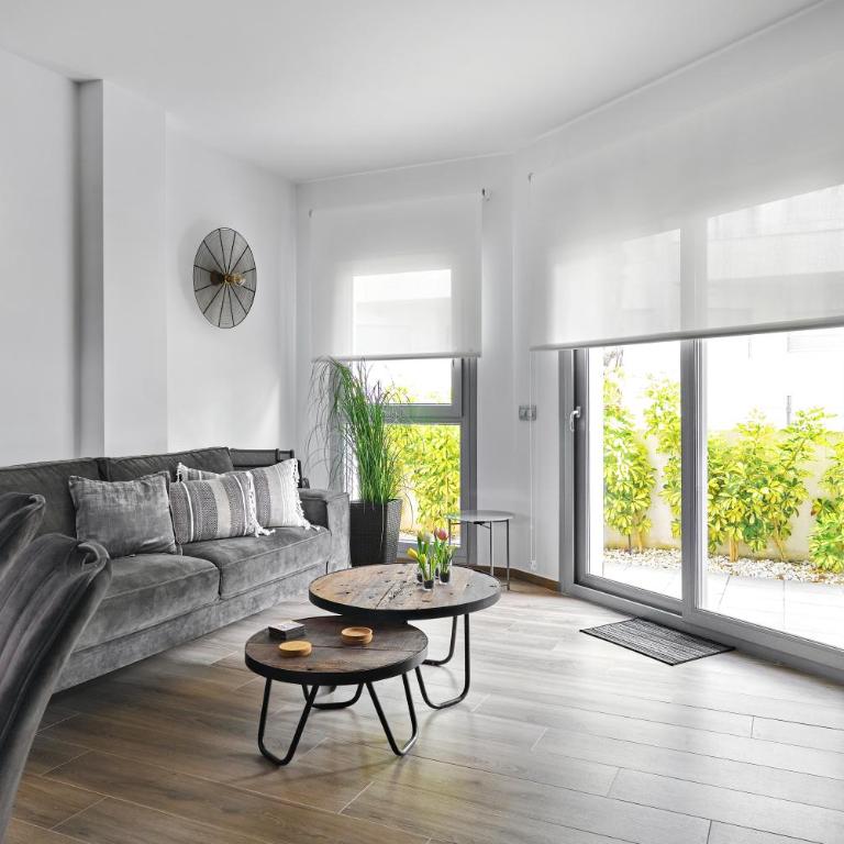 Villa Amalia II - Heated Pool, Sauna & Jacuzzi - Three-Bedroom Apartment - 2