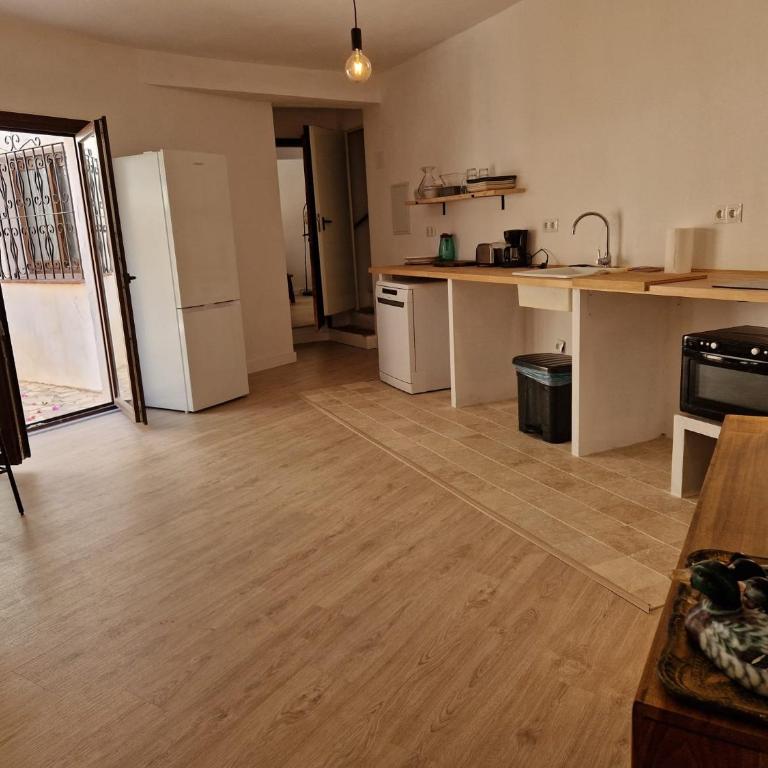 Habitación doble con baño grande privado en piso compartido - Apartamento de 1 dormitorio - 25