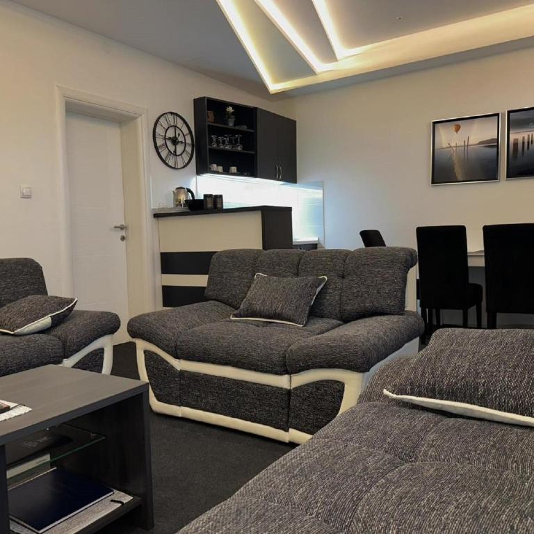 Elit Lux Apartments - Deluxe One-Bedroom Apartment - 1