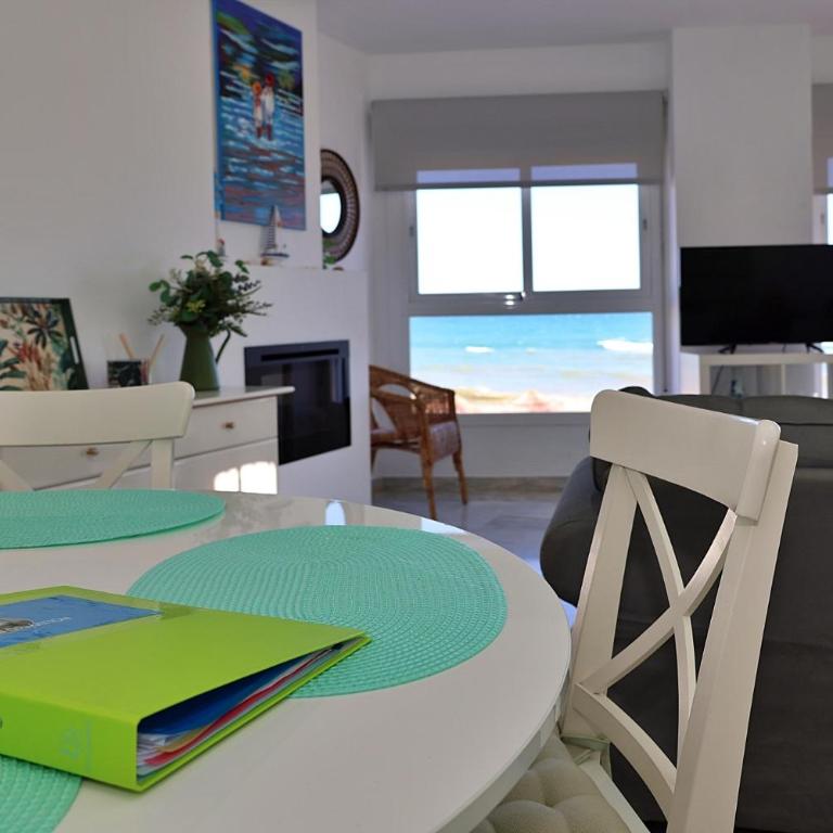 Sea Front Apartment in La Cala de Mijas - Apartamento de 2 dormitorios con vistas al océano - 23