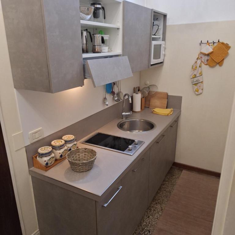 Appartamenti inside Palazzo Foscarini - King Apartment with Balcony - 20