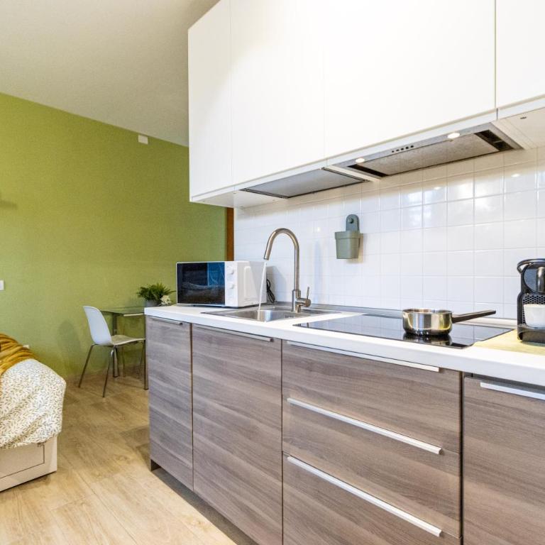 Elm Alley Apartment - Baveno - Free Wi-Fi - Apartment mit 1 Schlafzimmer - 17