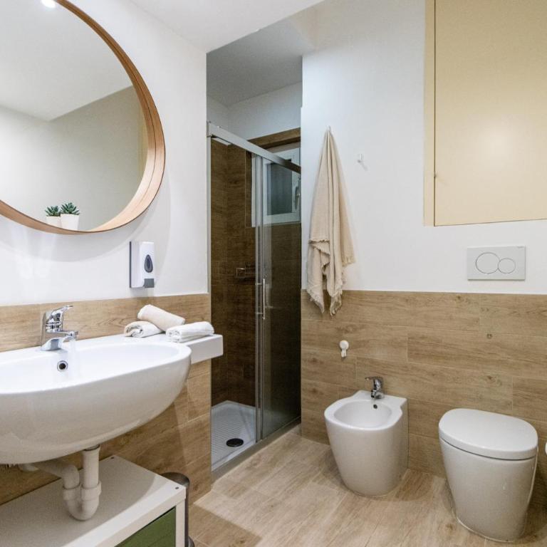 Elm Alley Apartment - Baveno - Free Wi-Fi - Apartment mit 1 Schlafzimmer - 20