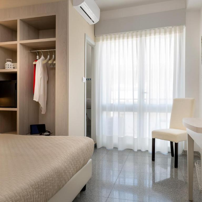 Hotel Corona - Classic Dreibettzimmer - 5