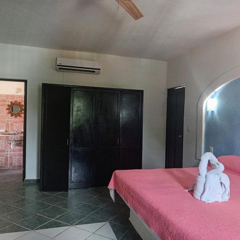 HOTEL ATLANTIDA - Queen Room with Two Queen Beds - 3
