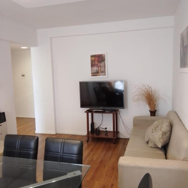 Depto Mendoza calle Catamarca - Apartamento de 3 dormitorios - 1