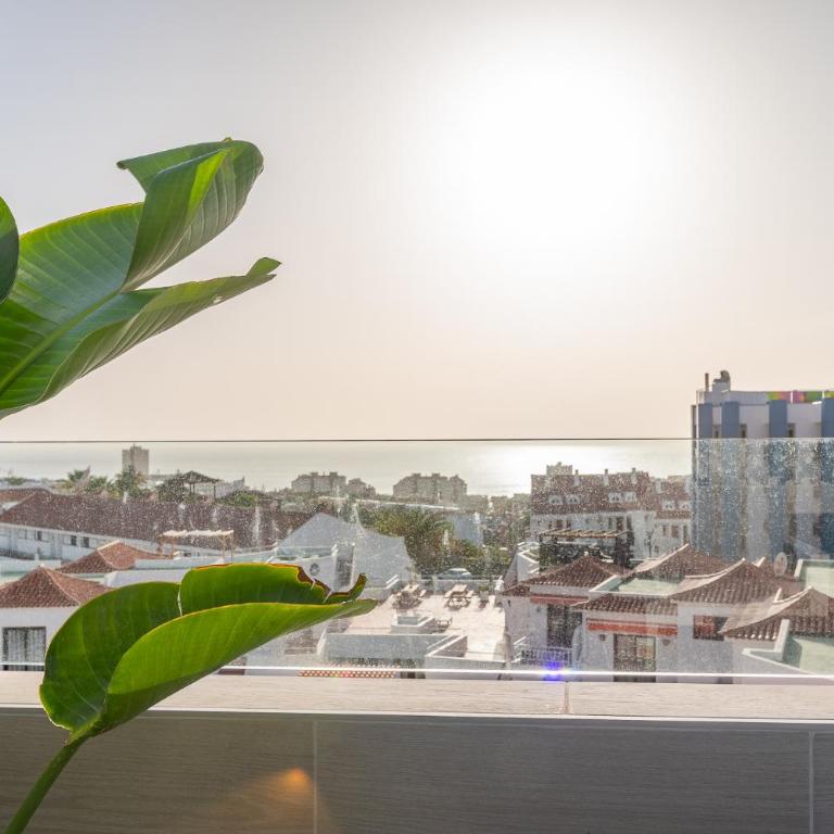 2 Bedroom Luxury Apartment with Sea View in Los Cristianos - Apartamento de 2 dormitorios - 22