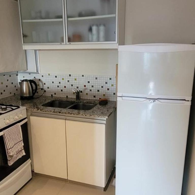 Monoabiente calle 58 entre 2 y 3 - Apartamento de 1 dormitorio - 7