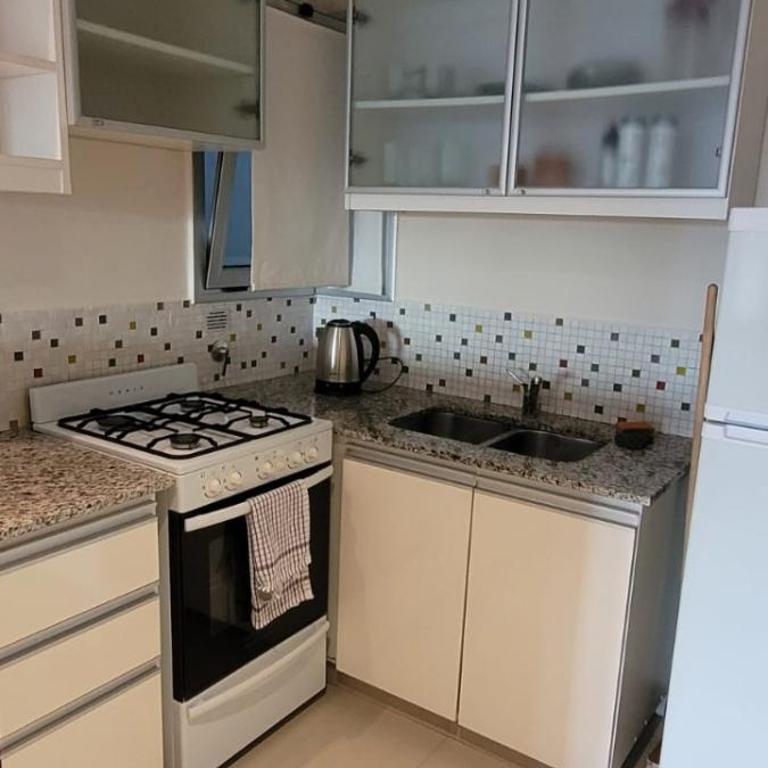 Monoabiente calle 58 entre 2 y 3 - Apartamento de 1 dormitorio - 8