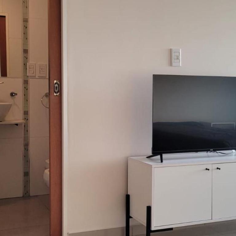 Monoabiente calle 58 entre 2 y 3 - Apartamento de 1 dormitorio - 11