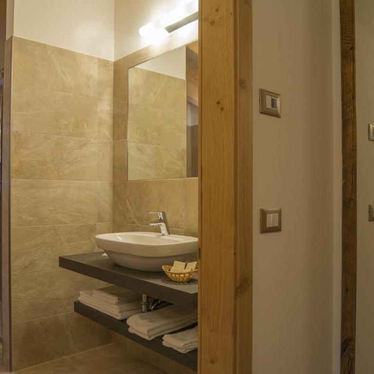Hotel Garnì Caminetto - Camera Matrimoniale/Doppia con Letti Singoli - 5