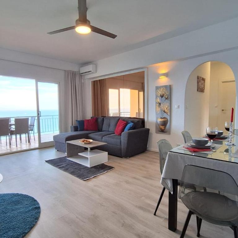 Beach Front Sea View 10th in Fuengirola - Apartamento de 3 dormitorios - 10