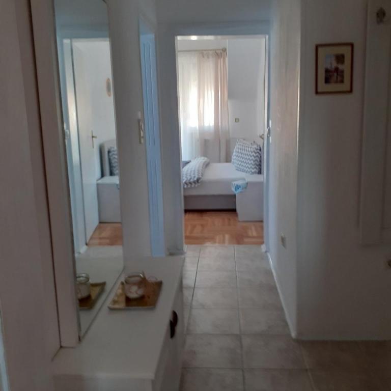 Komforni Apartmani Banja Luka - One-Bedroom Apartment - 6