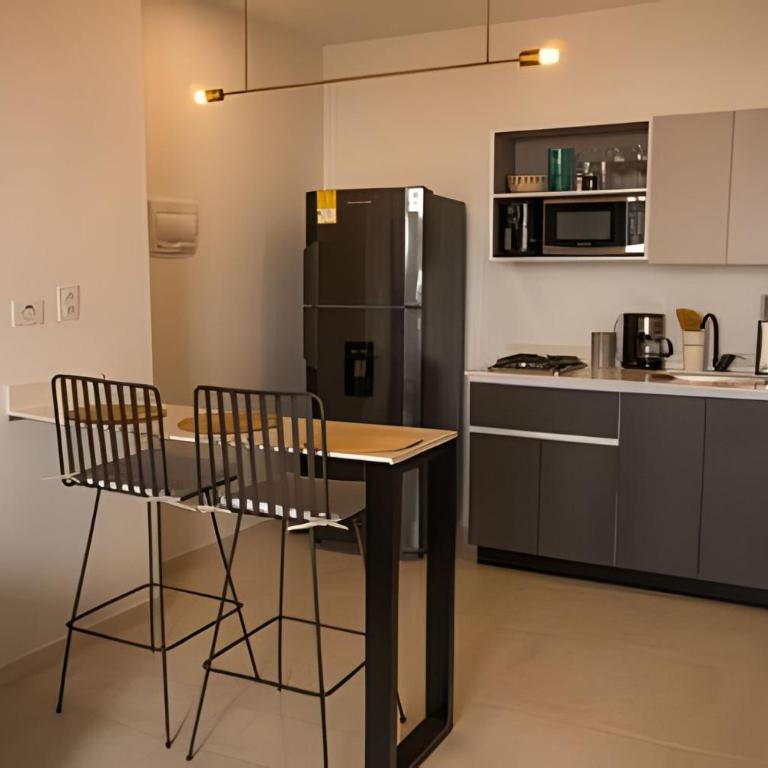 Torre de Apartasuites Centro Comercial Cerritos Mall - Habitación Cuádruple Deluxe - 10