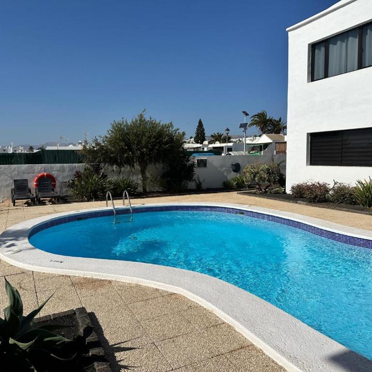 Bahia Vip - Apartamento de 2 dormitorios con vistas a la piscina - 1