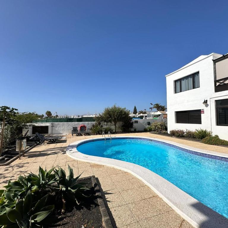 Bahia Vip - Apartamento de 2 dormitorios con vistas a la piscina - 25