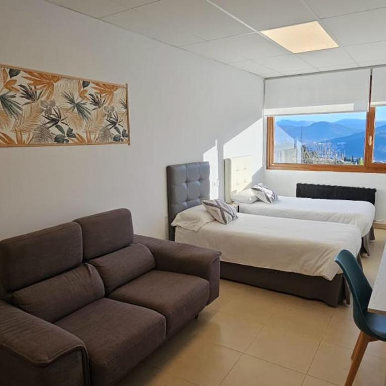 Hotel Artxanda Bilbao, Parking Gratuito en el Exterior Junto al Hotel - Quadruple Room with Private Bathroom - 6