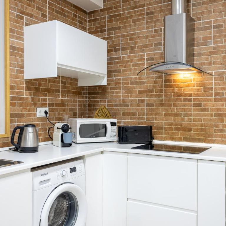Cuatro Caminos Apartment - One-Bedroom Apartment - 3