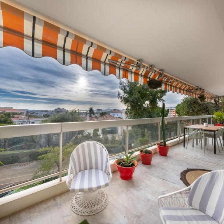 Tanit charmant 3 pièces, grande terrasse - Apartment mit 2 Schlafzimmern - 15