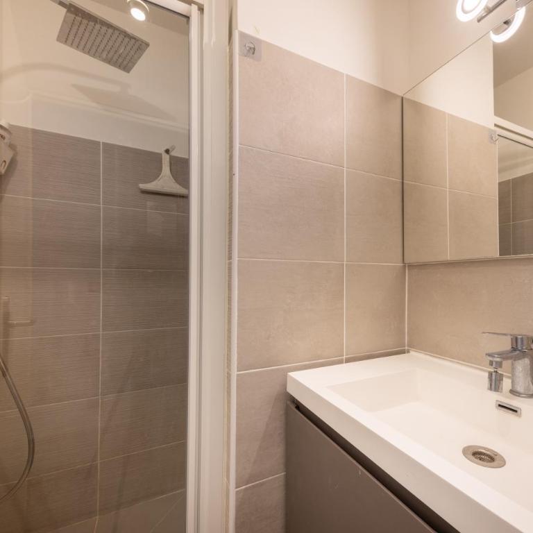 Tanit charmant 3 pièces, grande terrasse - Apartment mit 2 Schlafzimmern - 22