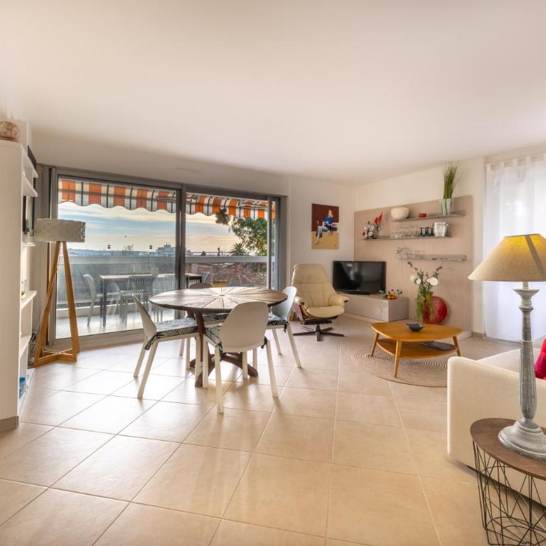 Tanit charmant 3 pièces, grande terrasse - Apartment mit 2 Schlafzimmern - 28