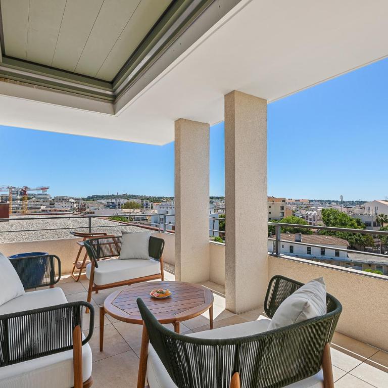 Le 701, Climatisé, toit terrasse vue mer, parking - Three-Bedroom Apartment - 7