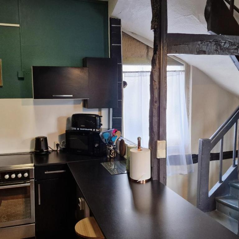 Appartement typique Rouen centre avec parking gratuit - Appartement - 8