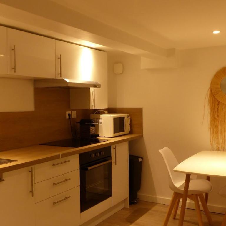 CosyRouen Jacuzzi Parking gratuit - Appartement avec Terrasse - 18