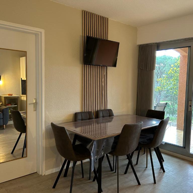 Appartement cote pinede 1 chambre - Apartamento de 1 dormitorio - 4