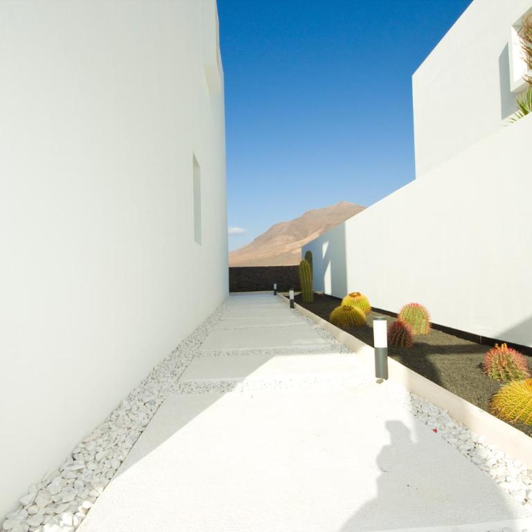 Casa Kelia - By AZ Rentals - Three-Bedroom Villa - 41