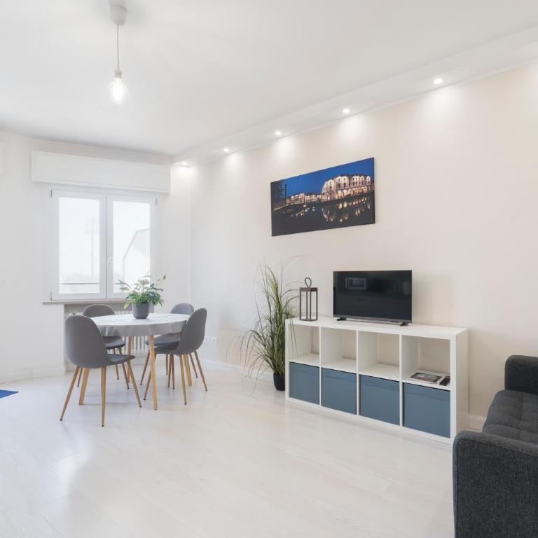 Bixio Living - Two-Bedroom Standard Apartment - 7
